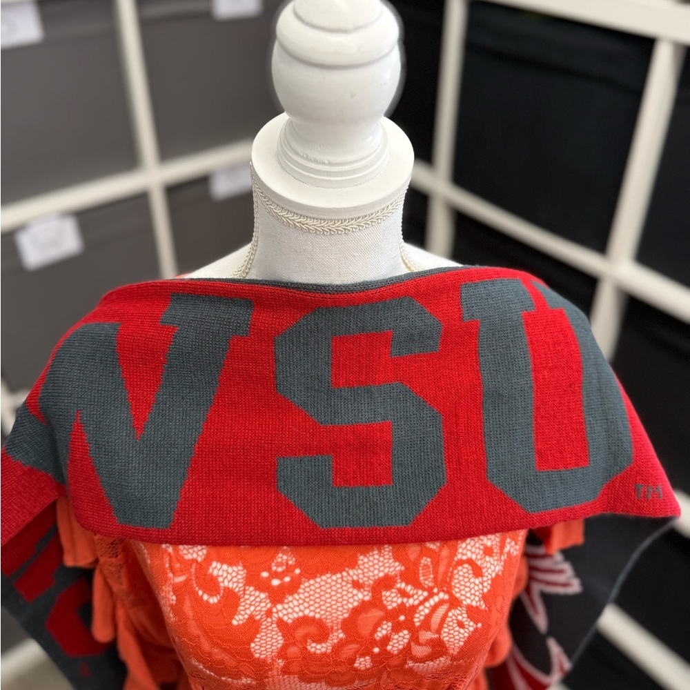 WSU Wazzu Cougars Gray and Crimson Red Fringe Knit Scarf - Picture 3 of 3